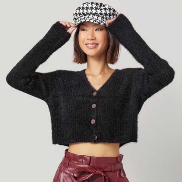 Francesca's Collections Sweaters - Beck Fuzzy Cropped Cardigan